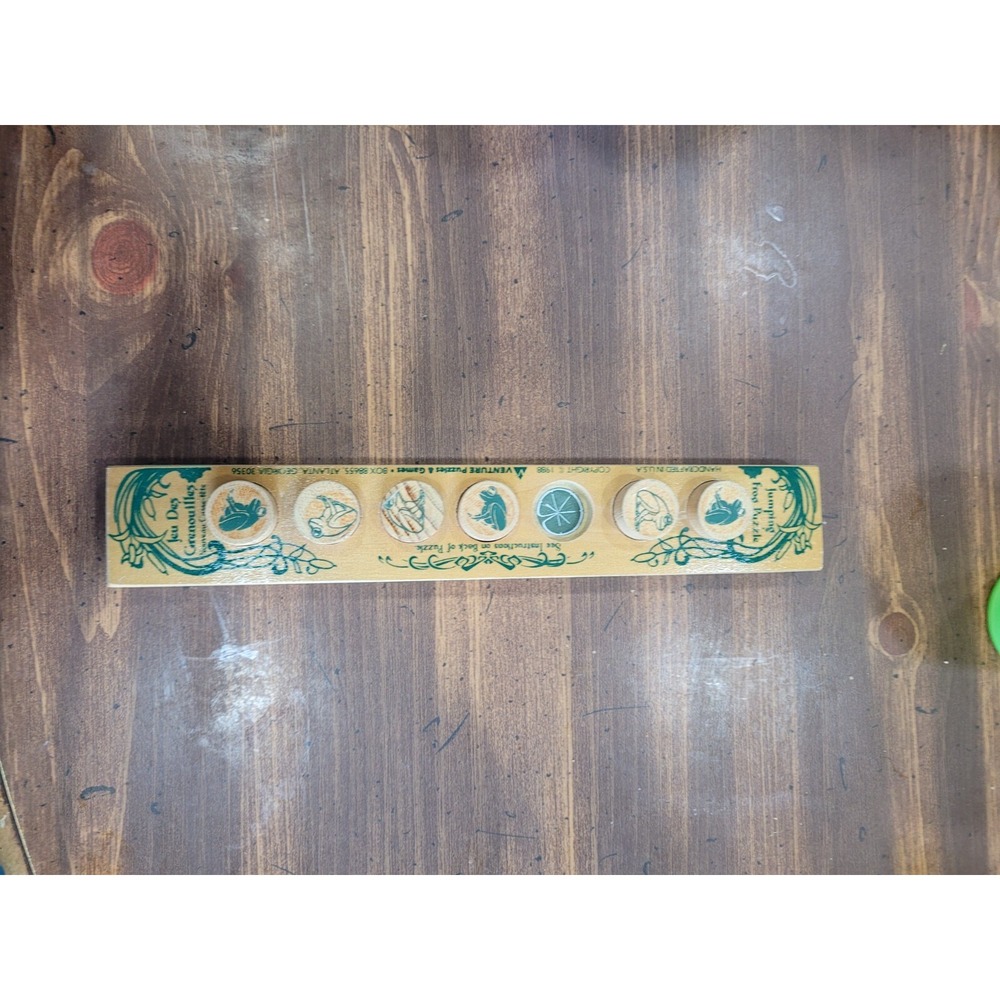 JUMPING FROG WOODEN PUZZLE (JEU DES GRENOUILLES) 1988
